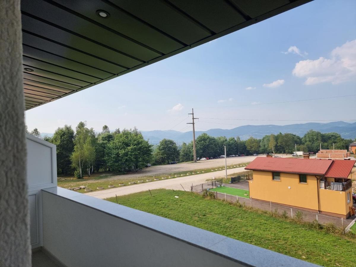 Villa Park Ravne 비소코 외부 사진