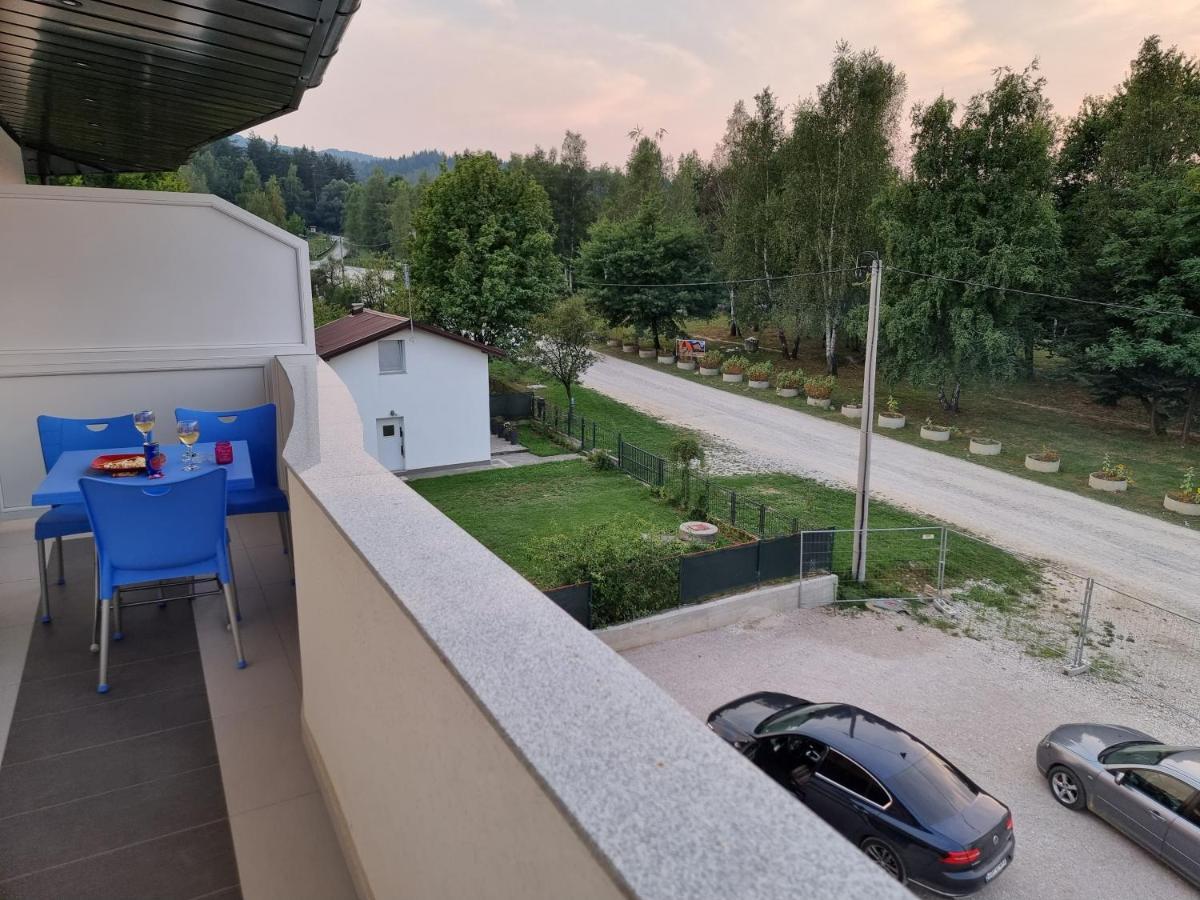 Villa Park Ravne 비소코 외부 사진