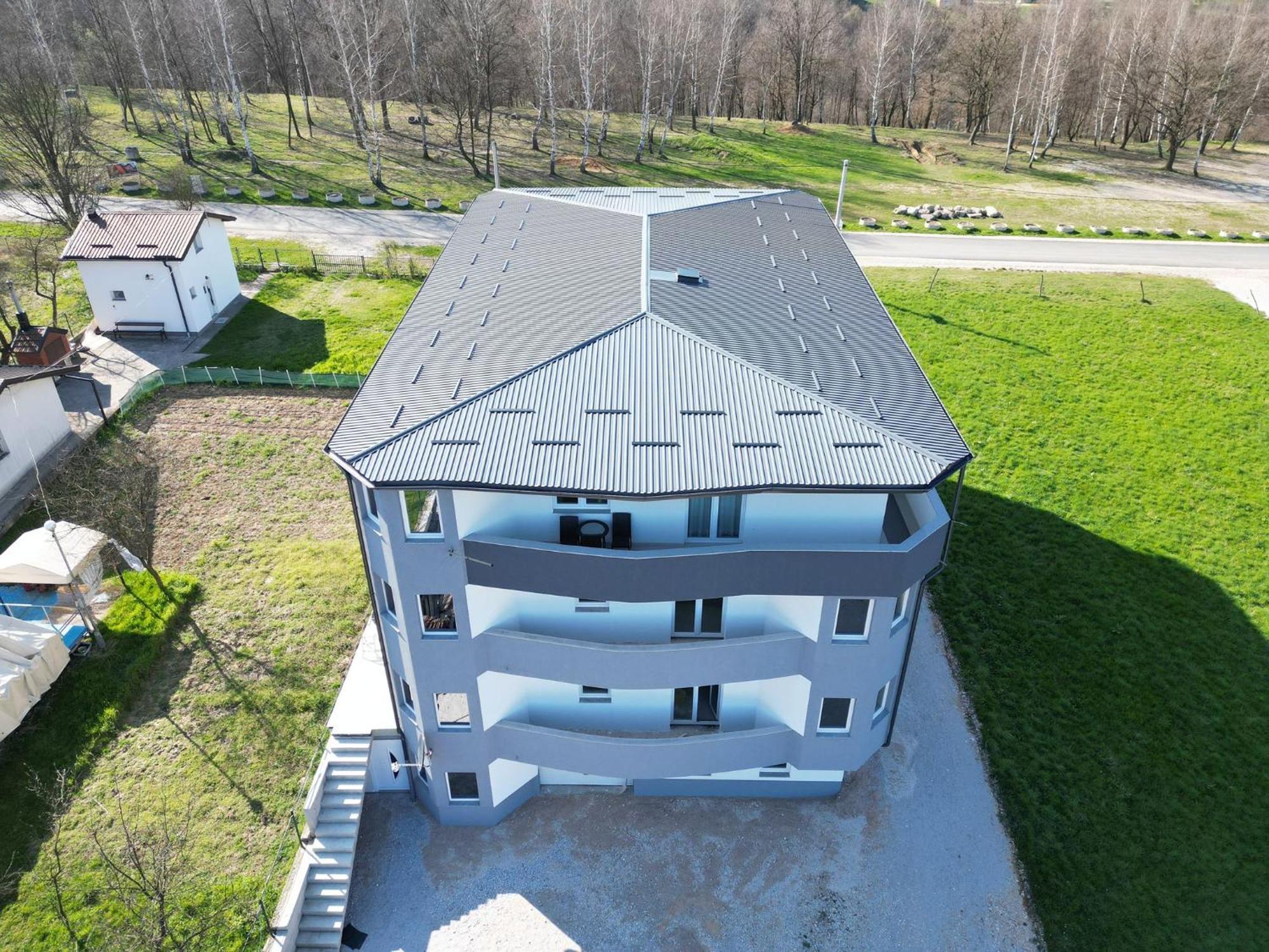 Villa Park Ravne 비소코 외부 사진