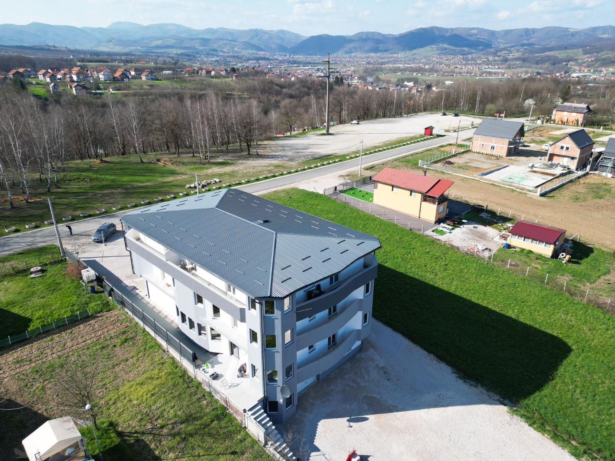 Villa Park Ravne 비소코 외부 사진